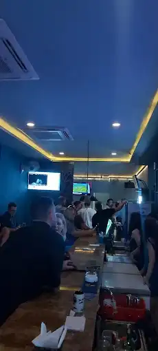 Friends Bar night